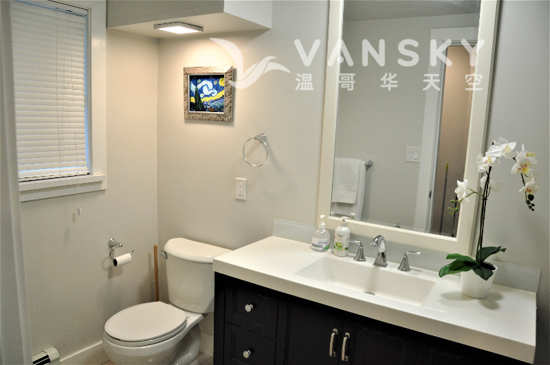 221117154439_airbnb room 2     bathroom .JPG